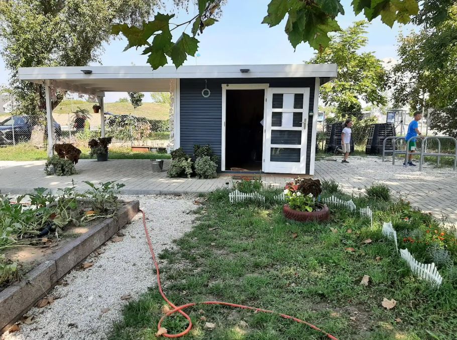 Rendhagyó foglalkozáson a 4.b