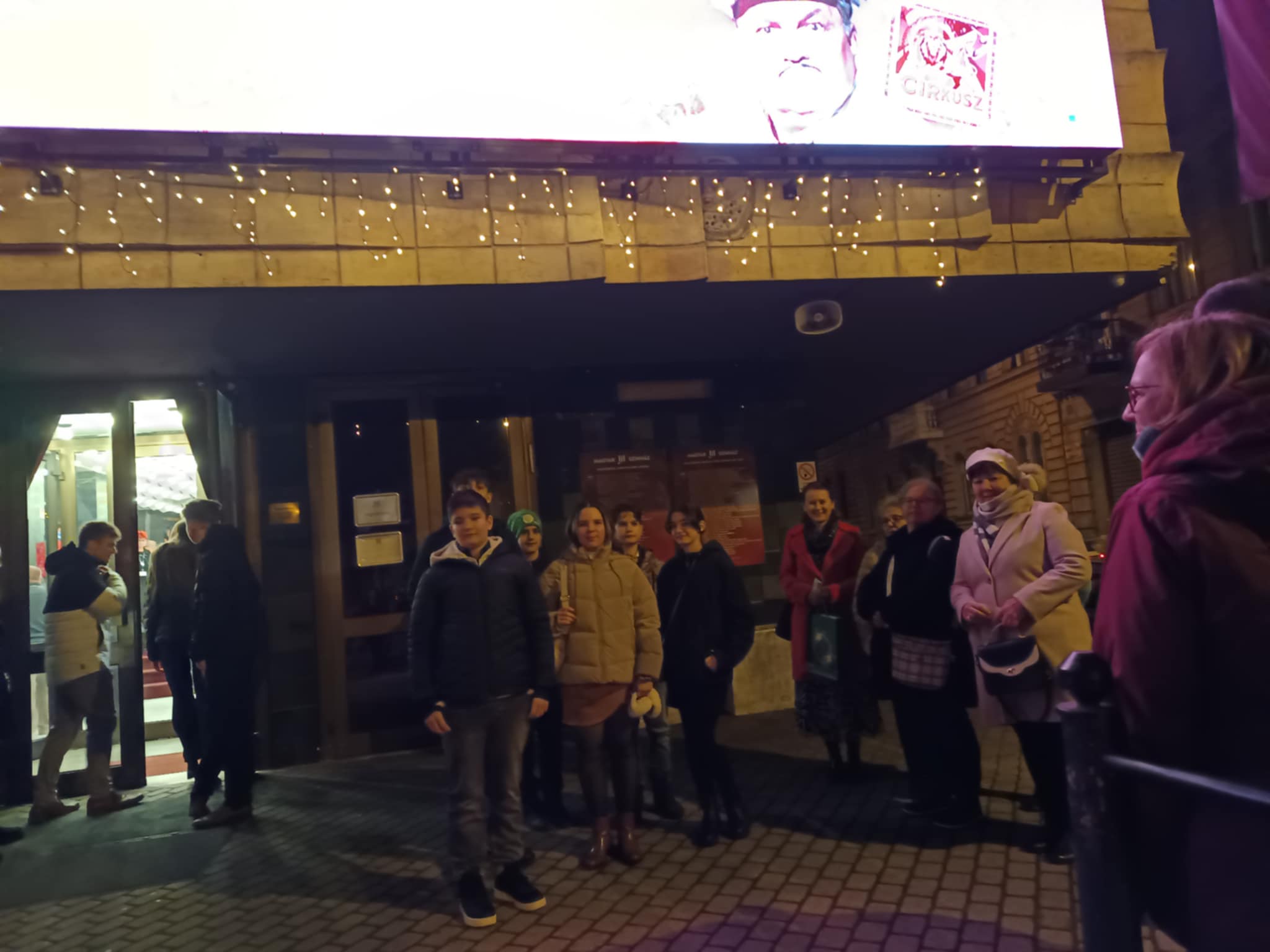 „Jóság a szabályok felett”